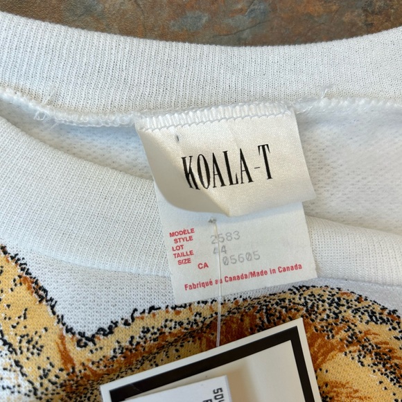 New with Tags vintage cougar and cubs sweater, made in Canada, XL - Picture 4 of 5